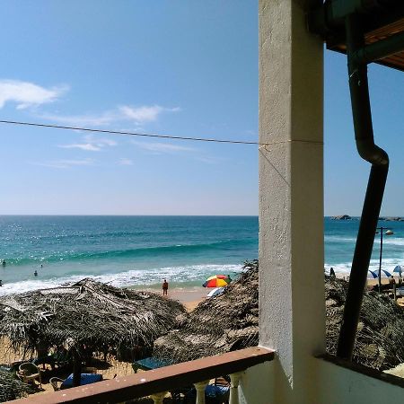 Sunnys Beach Guest House ฮิกคาดูวา ภายนอก รูปภาพ