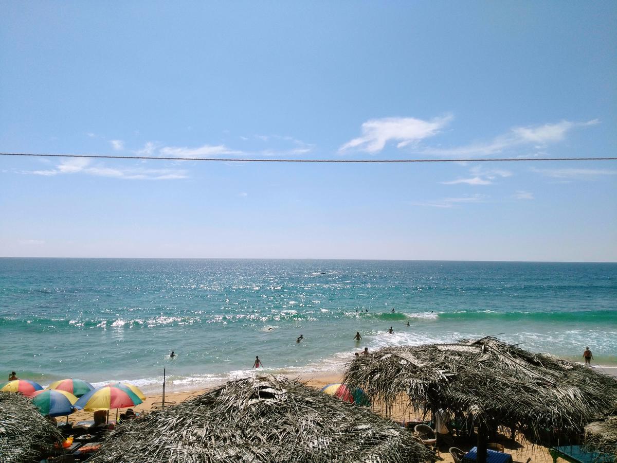 Sunnys Beach Guest House ฮิกคาดูวา ภายนอก รูปภาพ